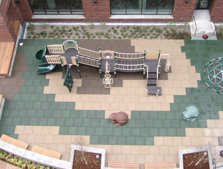 Outdoor play surface tiles