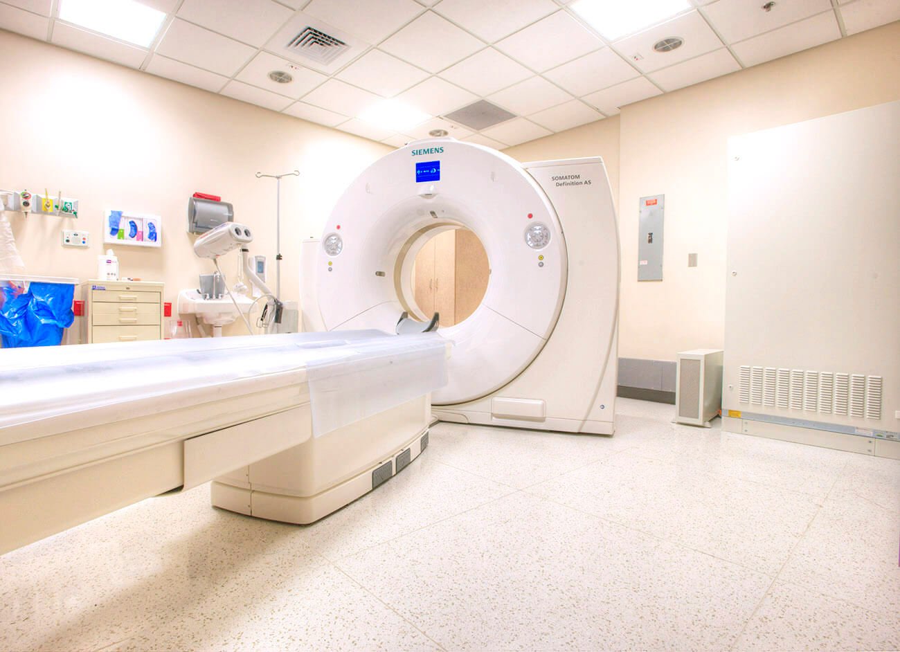 Solid vinyl tile in a hospital imaging suite